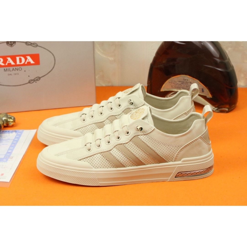 Pra*a casual shoes